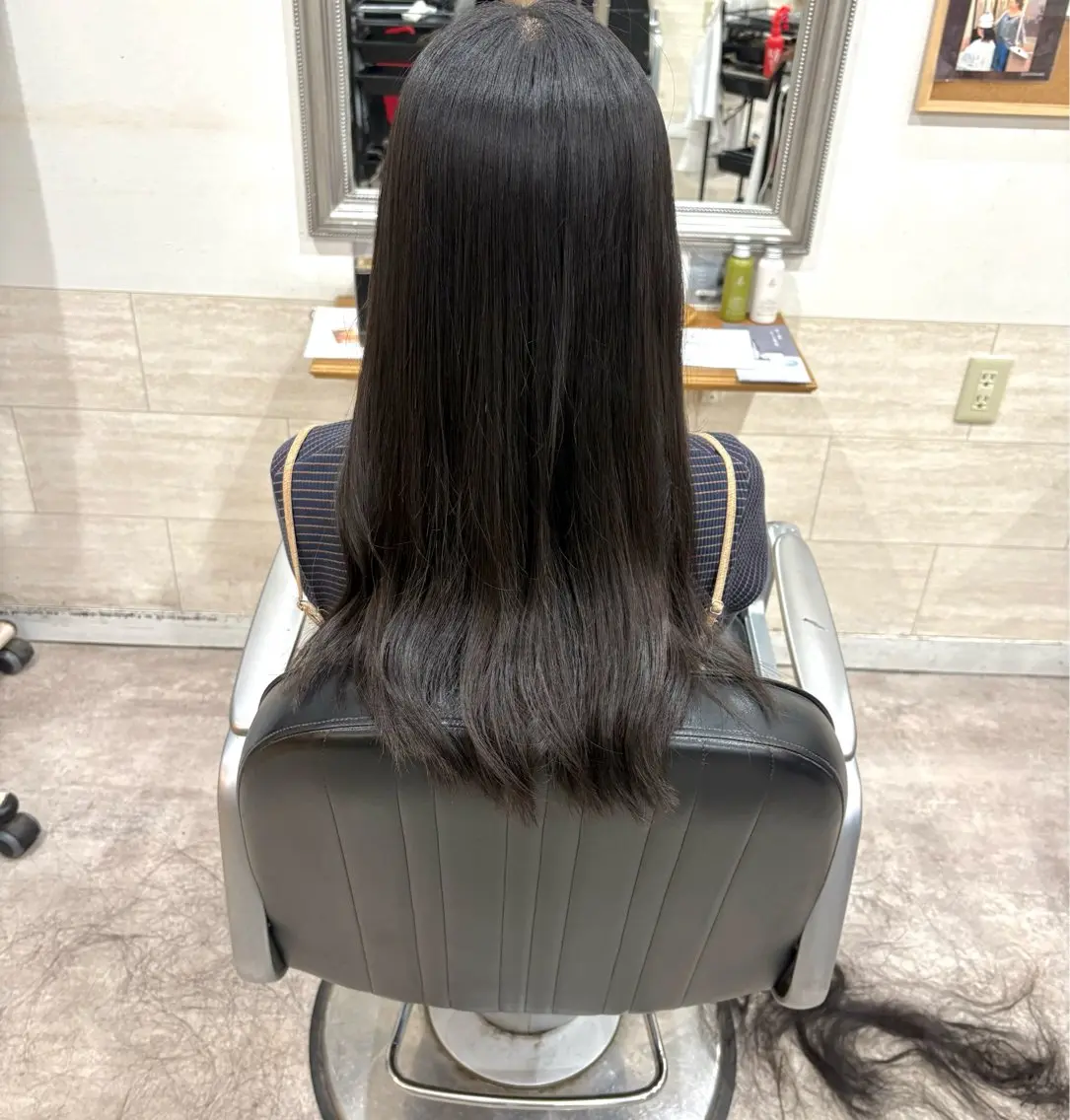 ロング 堀川 希歩のヘアスタイル