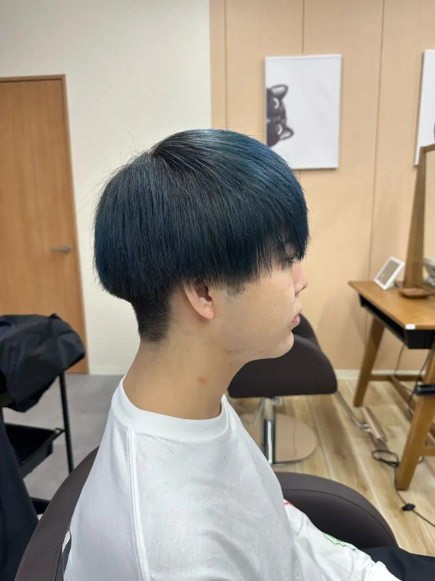 【メンズ限定】カット+カラー(3cm以上切らせていただける方)(白髪染め不可)(16:00~.18:00~)の写真
