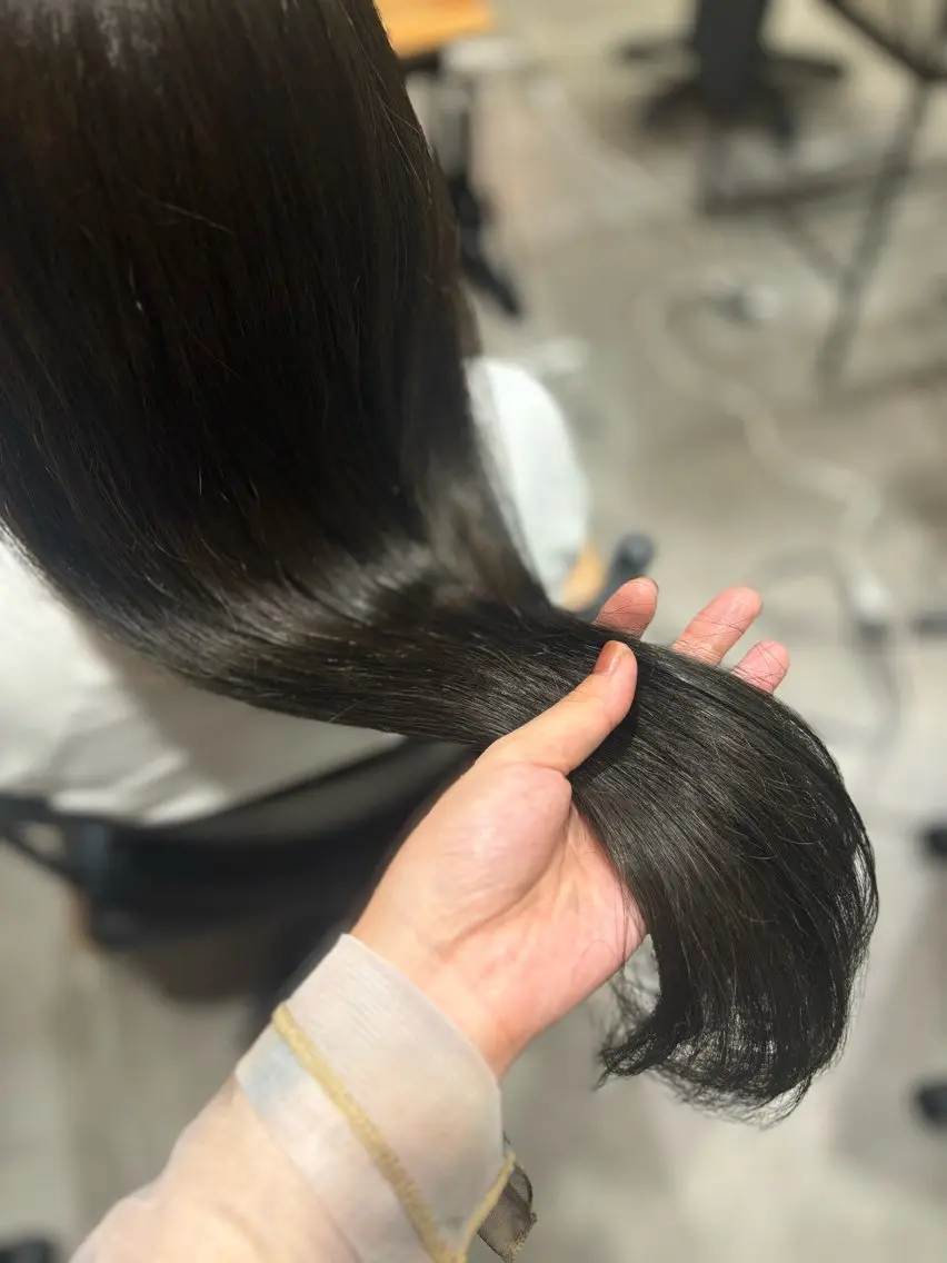 カラー グレージュ オリーブグレージュ オリーブグレー オリタ ルカのヘアスタイル
