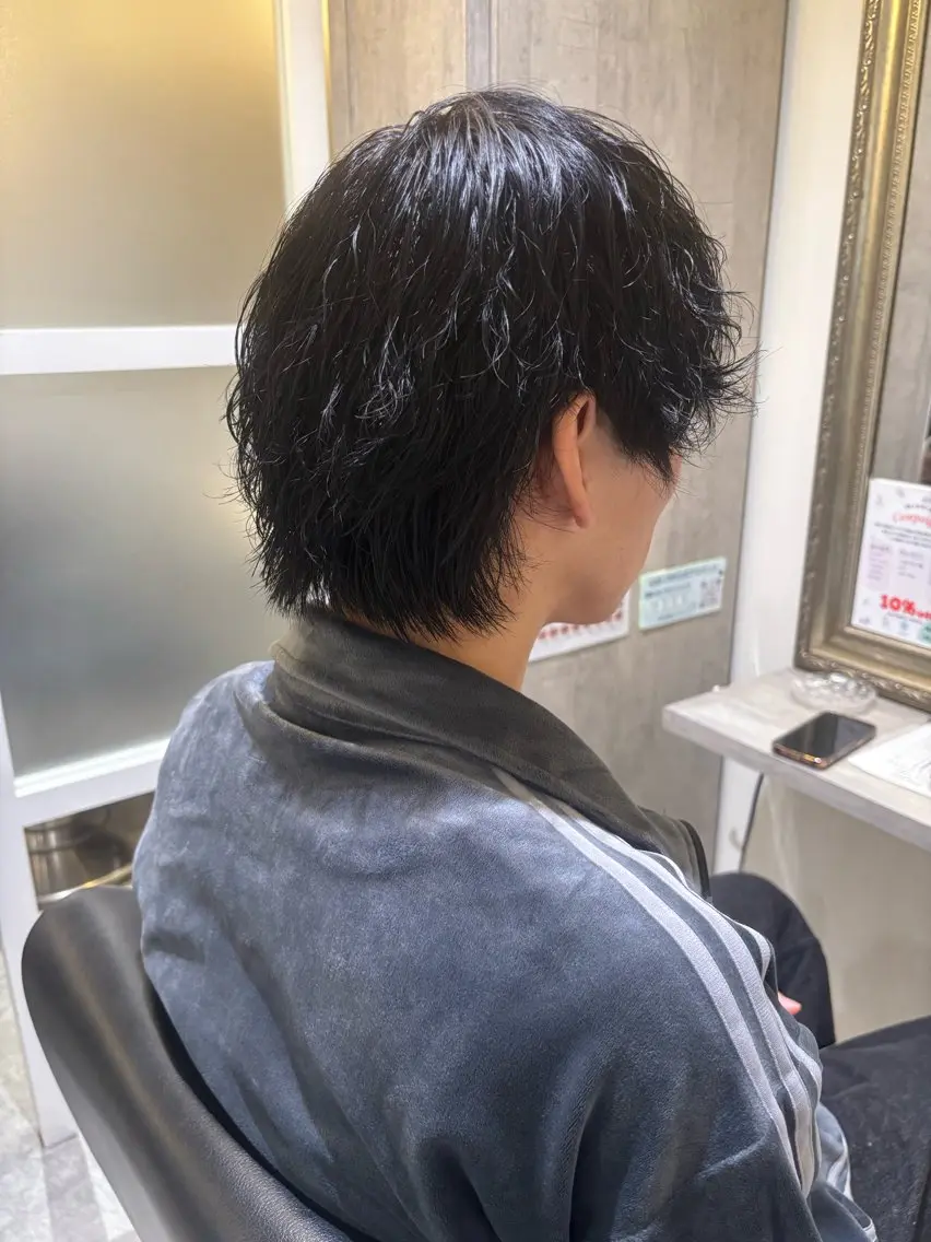 ショート カラー メンズ 黒髪 ヘアカラー ヤナ ドリのヘアスタイル