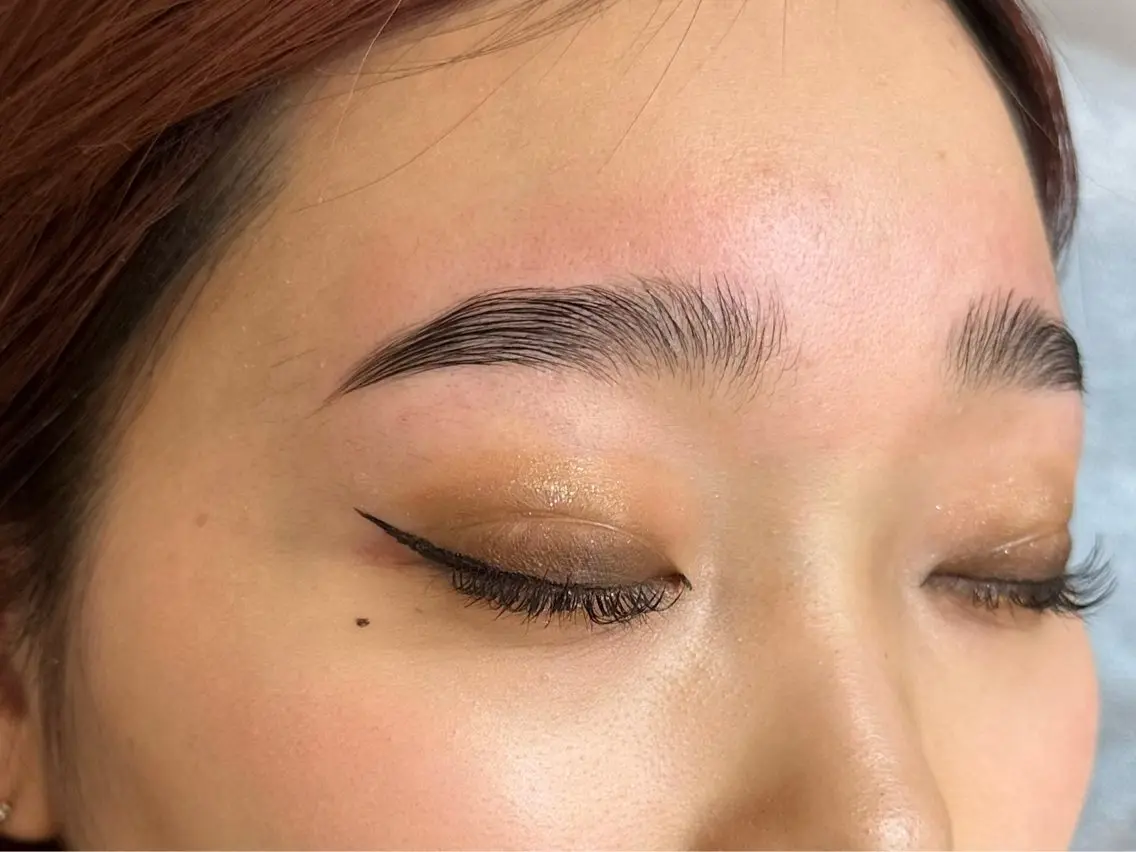 アイブロウ Gigi eye rashの眉毛・アイブロウイメージ