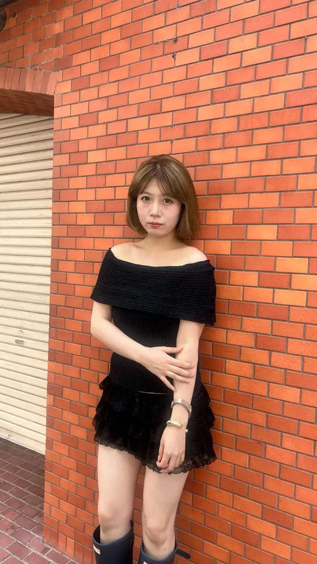 カラー ベージュカラー ハイトーンカラー オリーブベージュ ヘアカラー 谷口 笑菜のヘアスタイル
