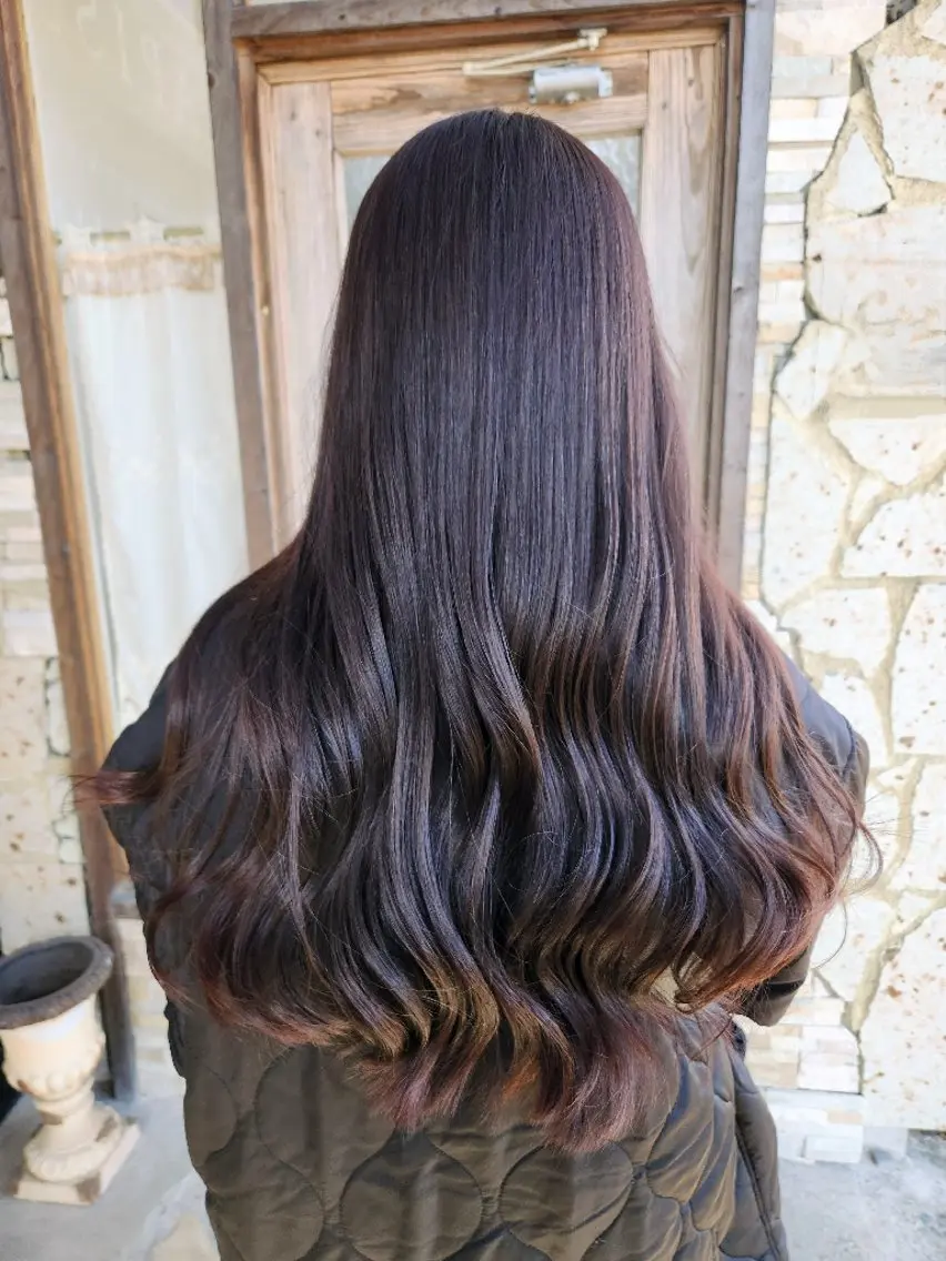 ロング カラー ブラウンカラー チョコレートブラウン ピンクカラー カット ヘアカラー トリートメント 筒井 昭秀のヘアスタイル