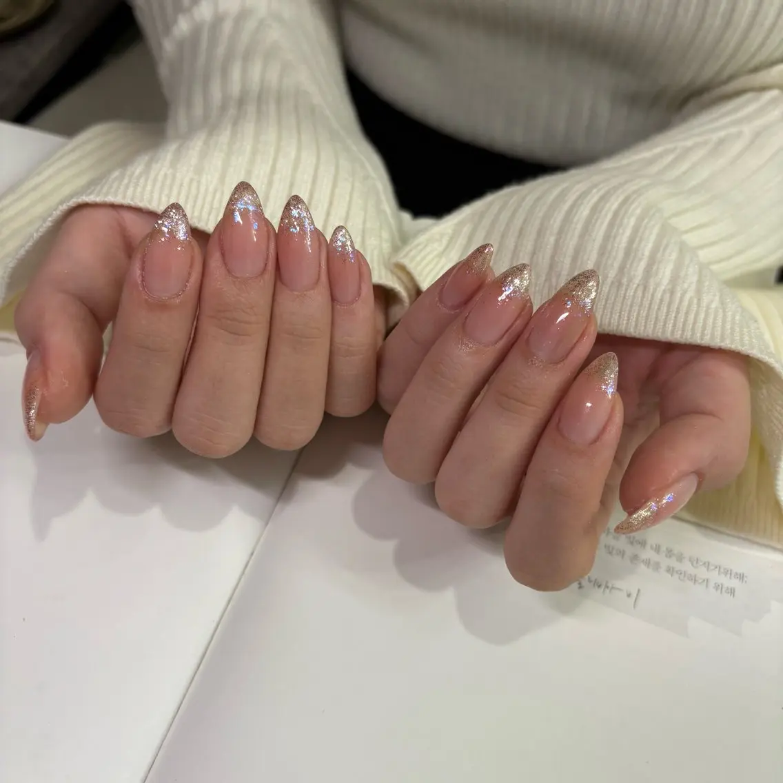 ネイル ロングネイル ネイルズシャトン🪡 ネイリスト齊藤のネイルデザイン