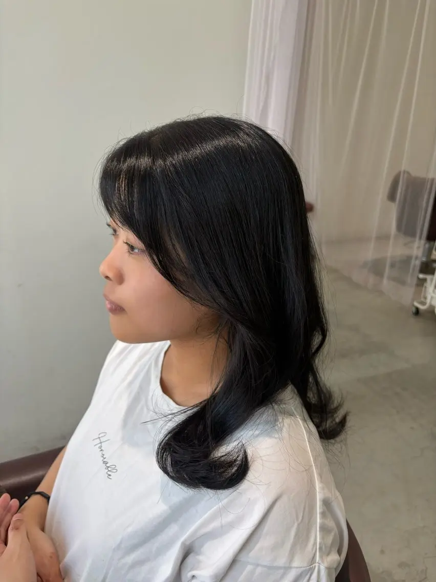カラー ヘアカラー 谷口 萌瑛のヘアスタイル