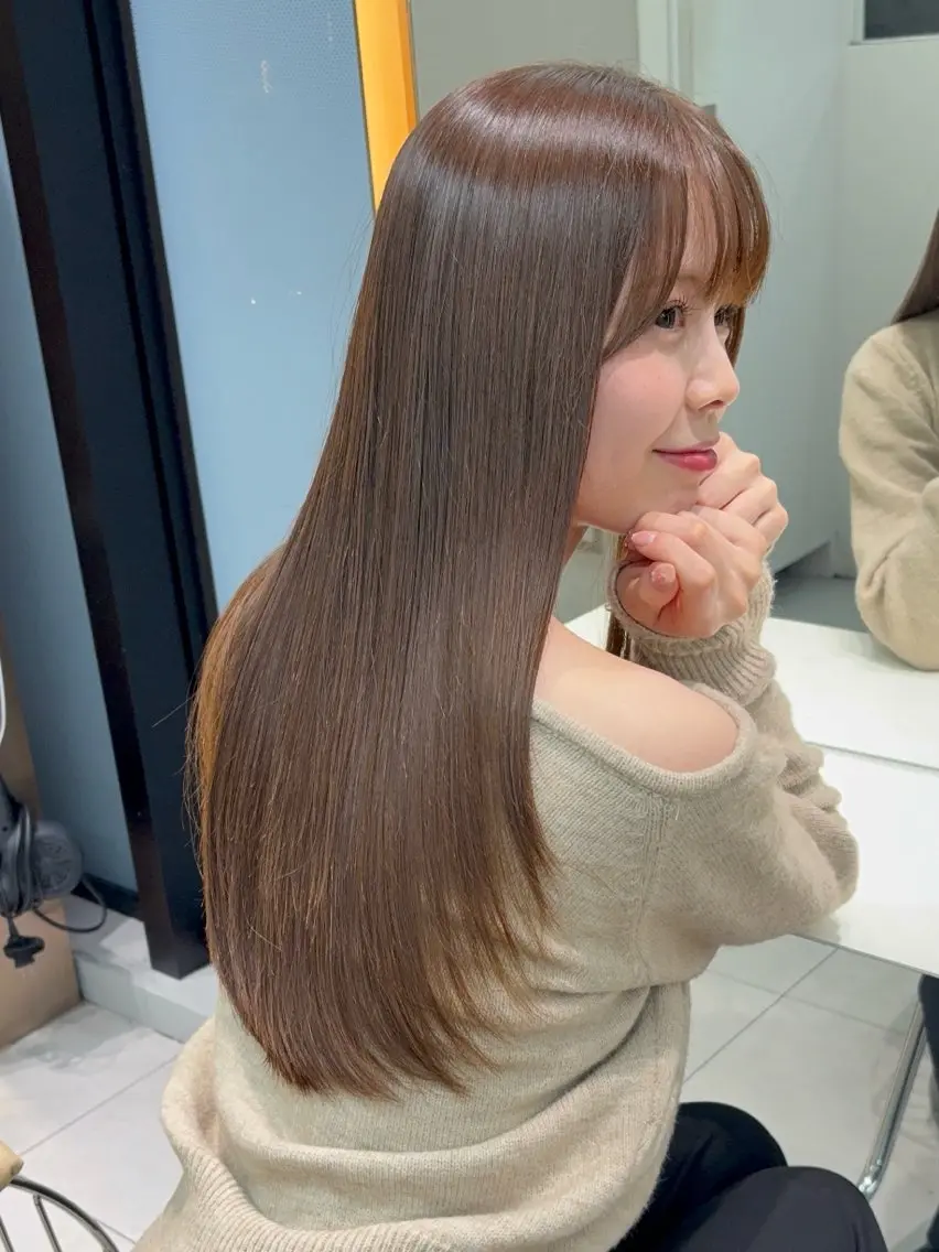 セミロング 縮毛矯正 トリートメント 福岡縮毛矯正✨️ ストレート 向井和輝のヘアスタイル