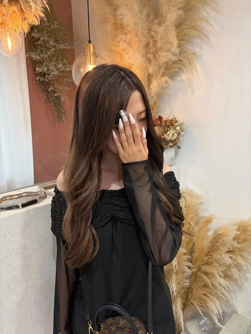 ロング カラー ヘアカラー yuumi 👱🏻‍♀️のヘアスタイル