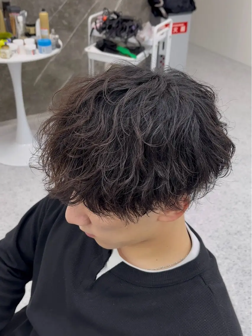 パーマ メンズ メンズパーマ シャドーパーマ カット 宮本 亜依のヘアスタイル