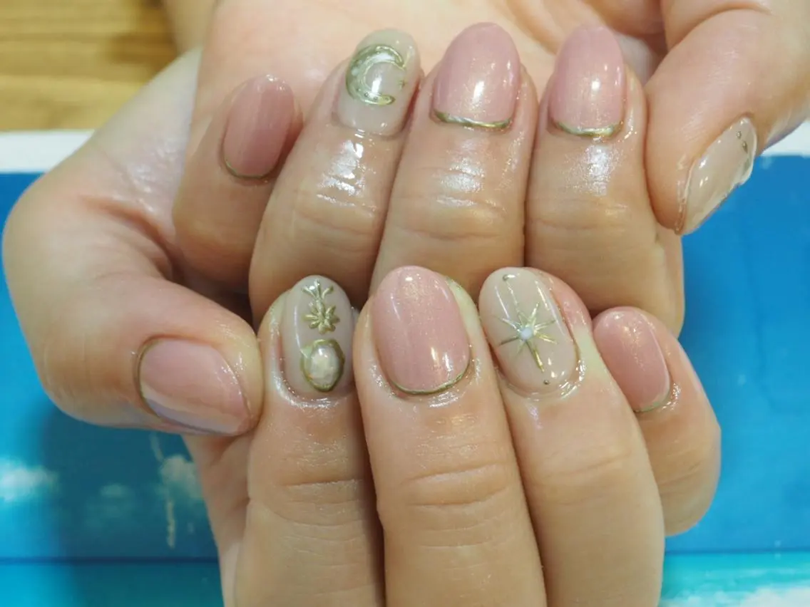 ネイル ”salon" そりまちゆうこのネイルデザイン