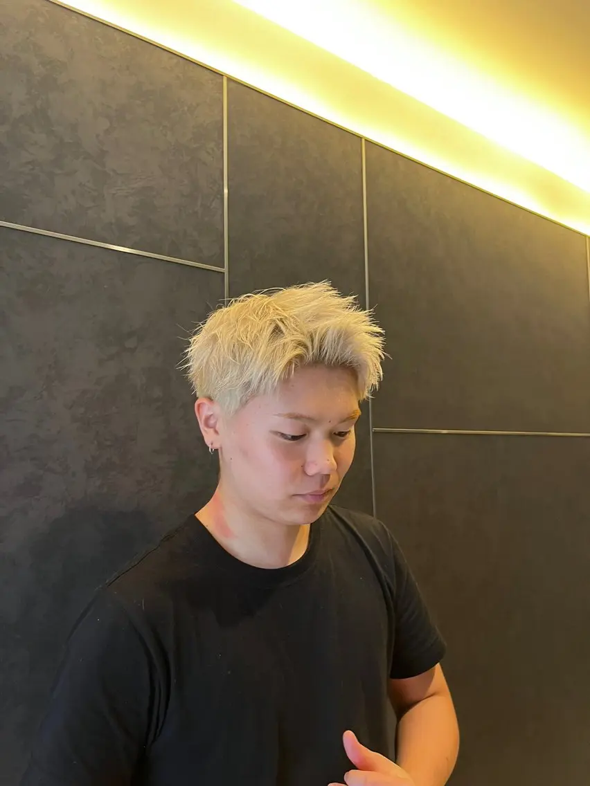 メンズ メンズブリーチ ヘアカラー 垣副 温飛のヘアスタイル
