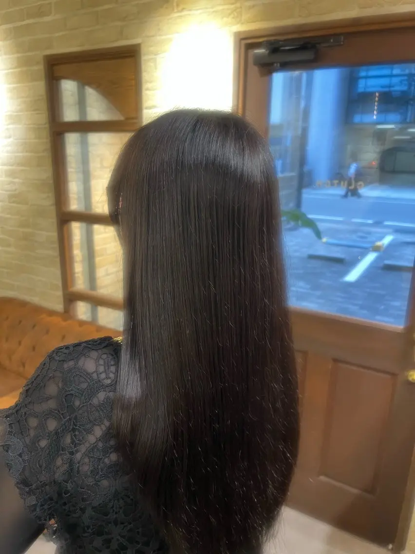 ロング 美髪矯正/艶髪 CLUTCH田中海琴のヘアスタイル