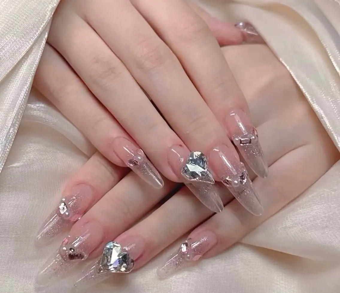 ネイル チークネイル 長さ出し フレンチネイル ガーリー 韓国ネイル sun nail池袋 モデル募集のネイルデザイン
