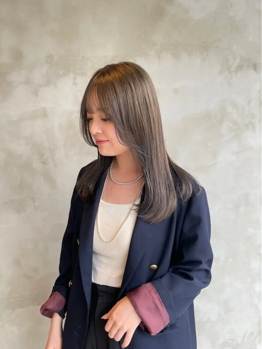 カット＋艶感ストーレートの写真