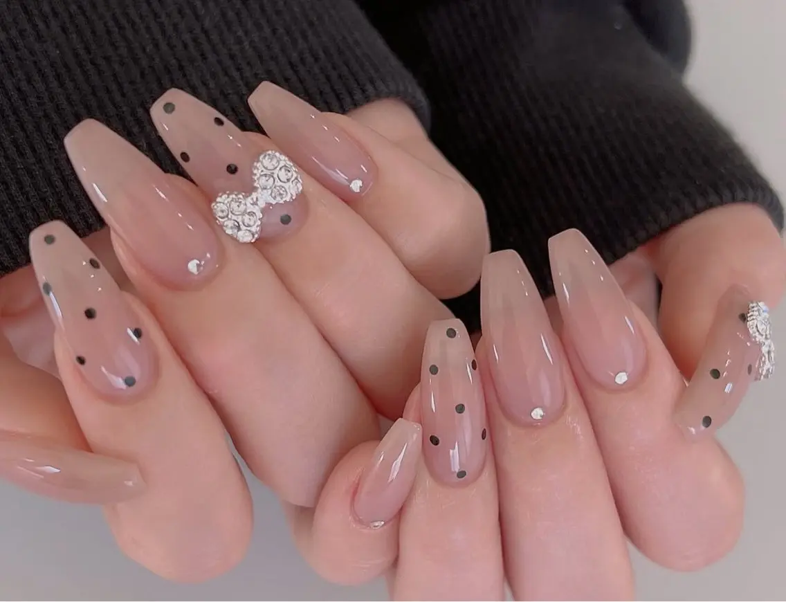 ネイル フレンチネイル ジェルネイル ガラスフレンチ ハロウィン ハート H.baby Nail Salonのネイルデザイン
