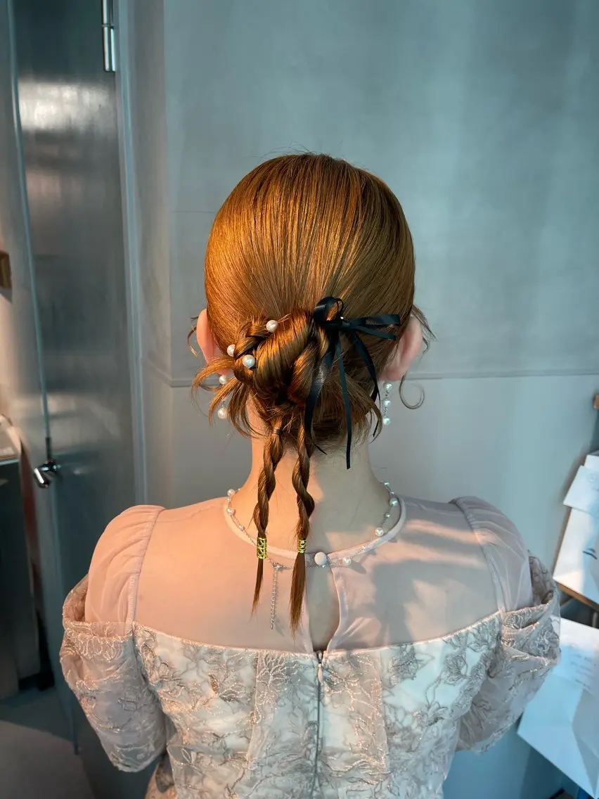 ヘアアレンジ ポニーテール 結婚式・ブライダル 卒業式のヘアスタイル ヘアセット charm《銀座》 ヘアセット/縮毛矯正のヘアスタイル