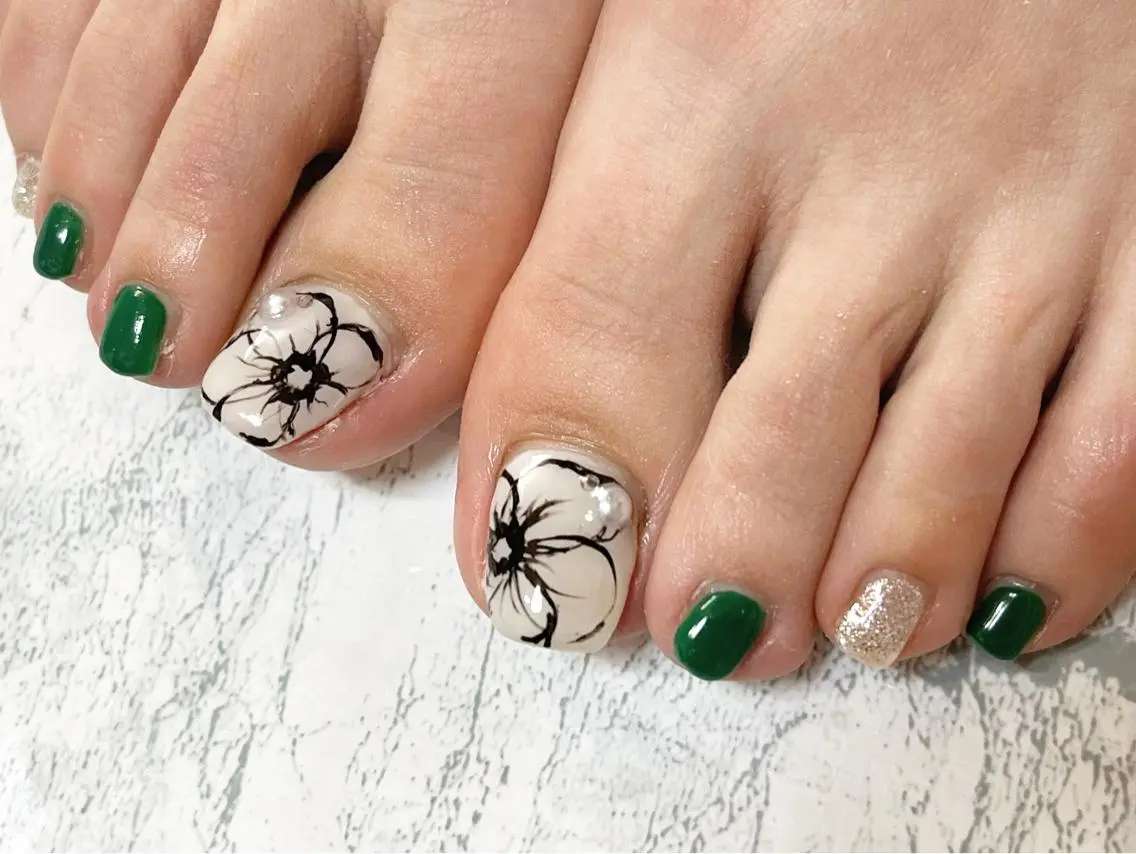 ネイル フラワーネイル フットネイル ニュアンスネイル シンプルネイル 春ネイル フットネイル nail fufla ♡yamane♡のネイルデザイン