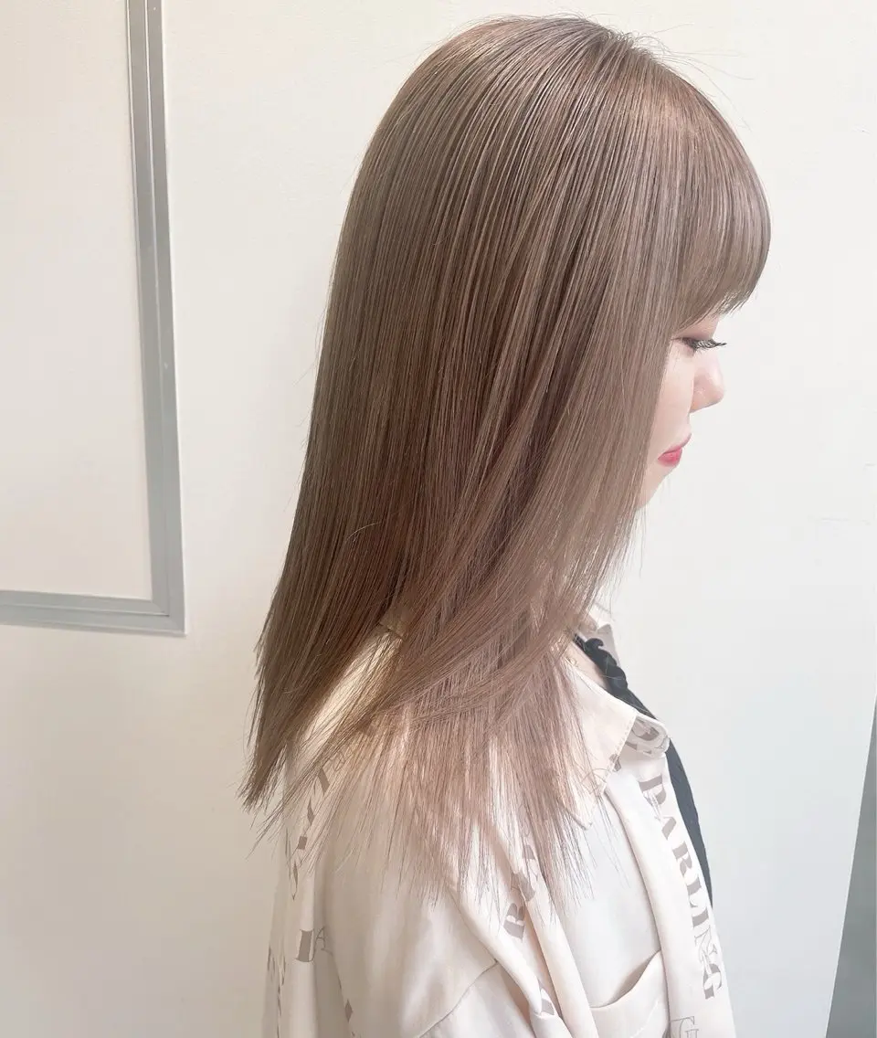カラー カラー/ダブルカラー グレイカラー椿こはなのヘアスタイル