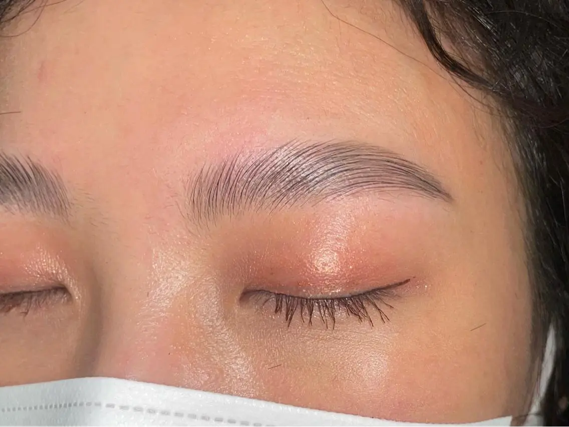 アイブロウ wellbe 泉の眉毛・アイブロウイメージ