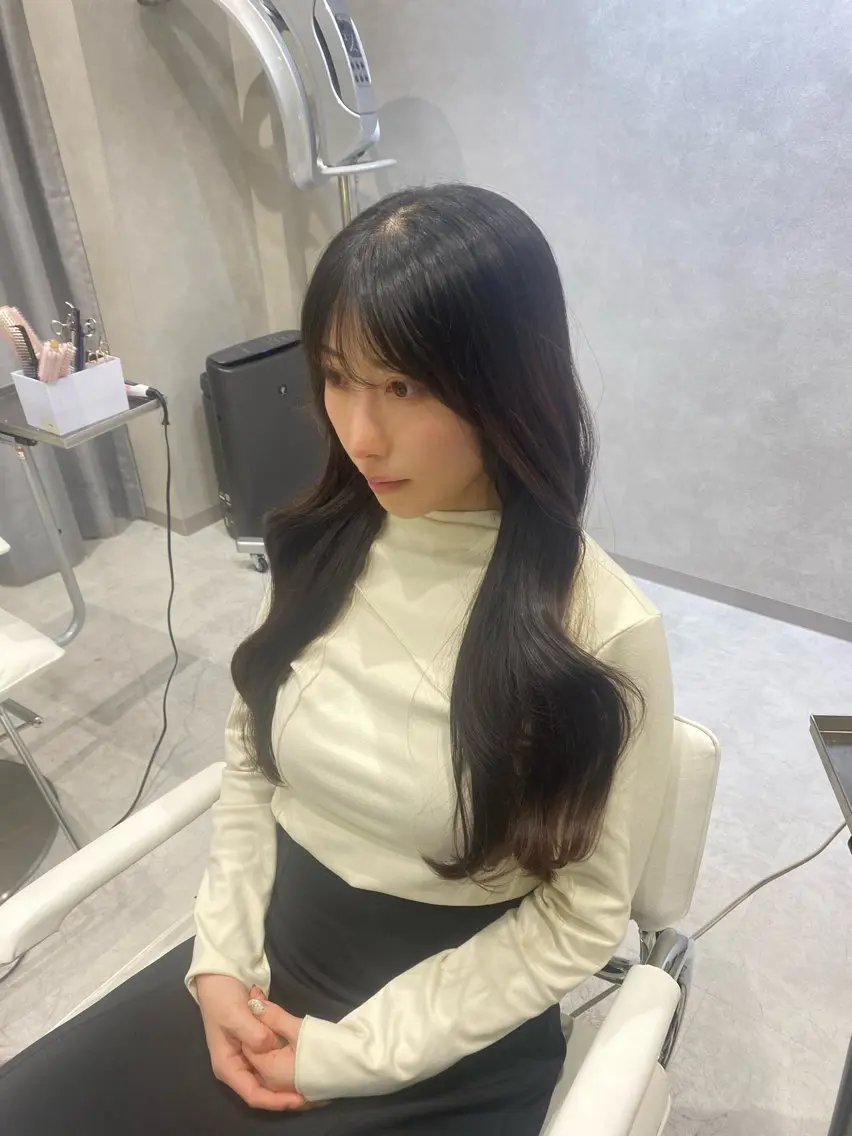✨扱いやすさ抜群✨【韓国レイヤー】似合わせカット🇰🇷+髪質改善トリートメント🫧の写真