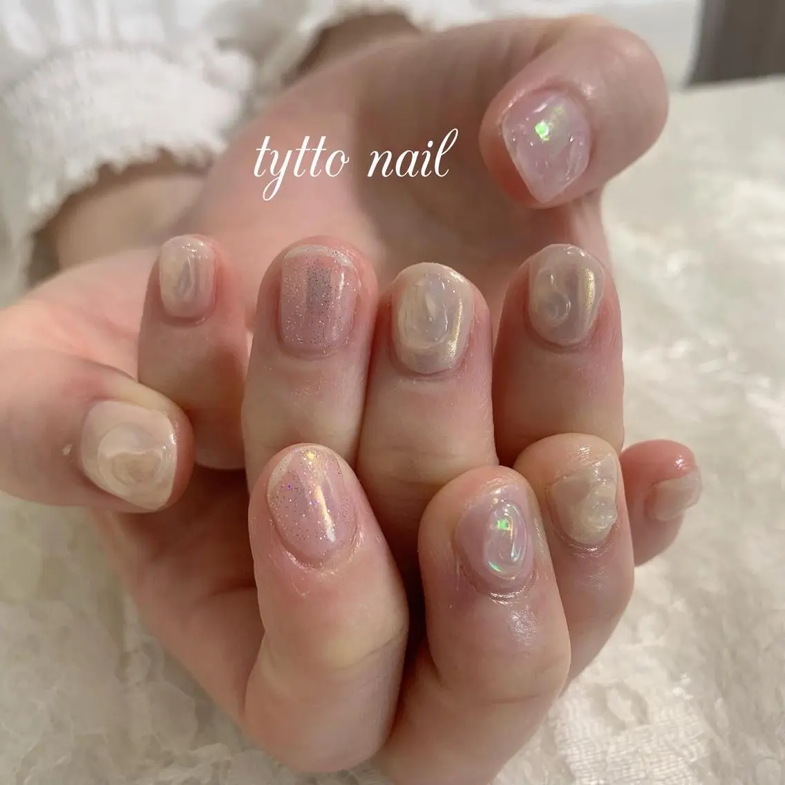 ネイル オーロラネイル 氷ネイル・うるうるネイル ミラーネイル ニュアンスネイル ピンク ハンドネイル tytto nail ❤︎‪‪eri‪‪のネイルデザイン
