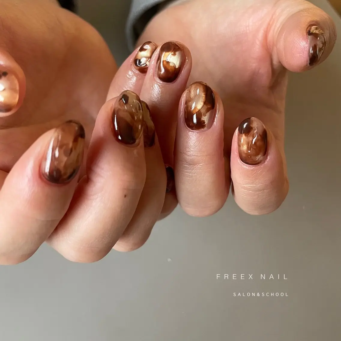 ネイル べっ甲ネイル ハンドネイル ハンドケア freex nail /ニュアンス/個性派のネイルデザイン