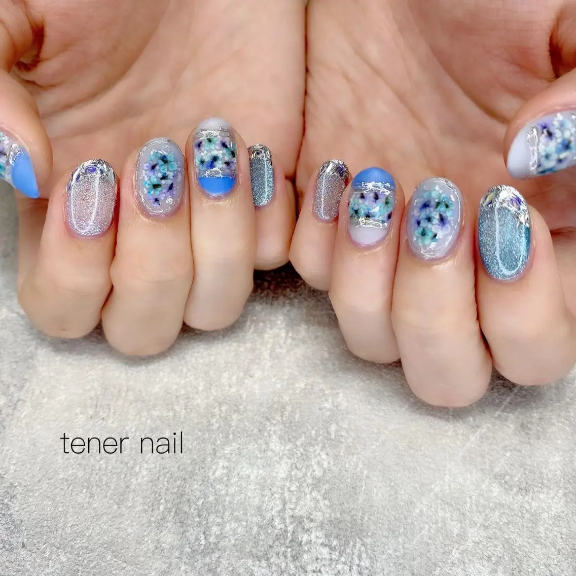ネイル ブルー フラワーネイル テネルネイル tener nailのネイルデザイン