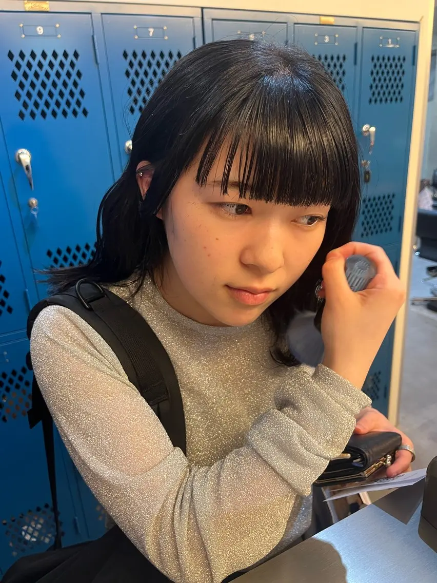 ミディアム ミディアムレイヤー 顔まわりレイヤー レイヤーカット シャギー ウルフカット レイヤーカット\ウル フ　chinatsuのヘアスタイル