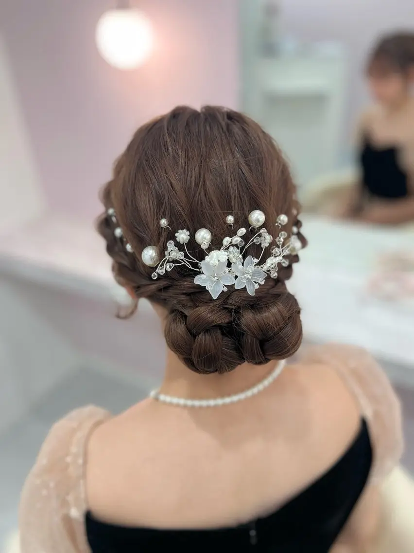 ロング ヘアアレンジ 結婚式・ブライダル ヘアセット ハイトーンカラー💞 くるみ🎀のヘアスタイル