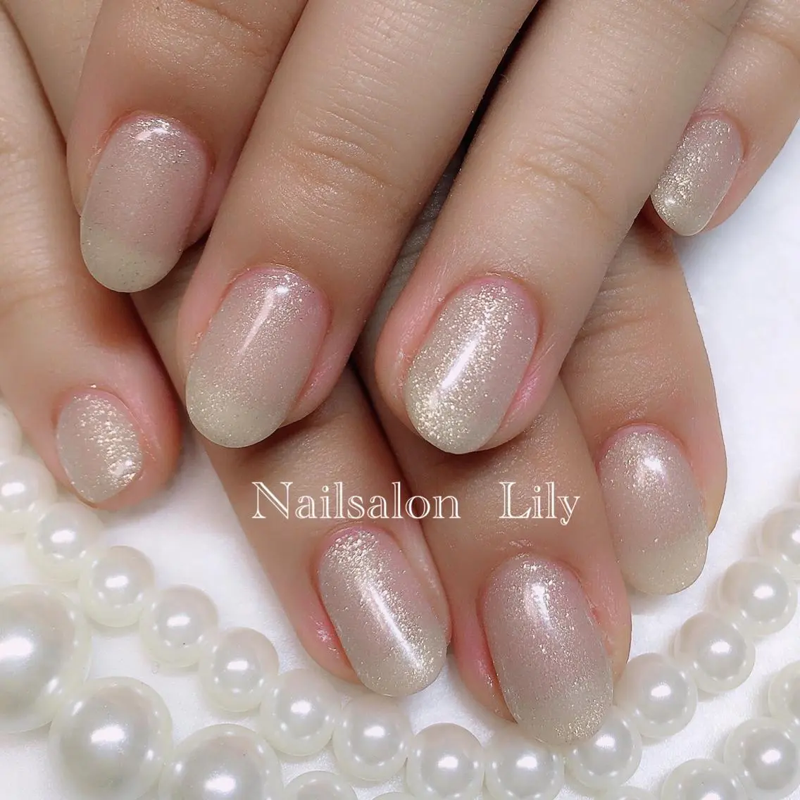 ネイル キラキラネイル ワンカラーネイル Lily*nail 🌻Mii🌻のネイルデザイン