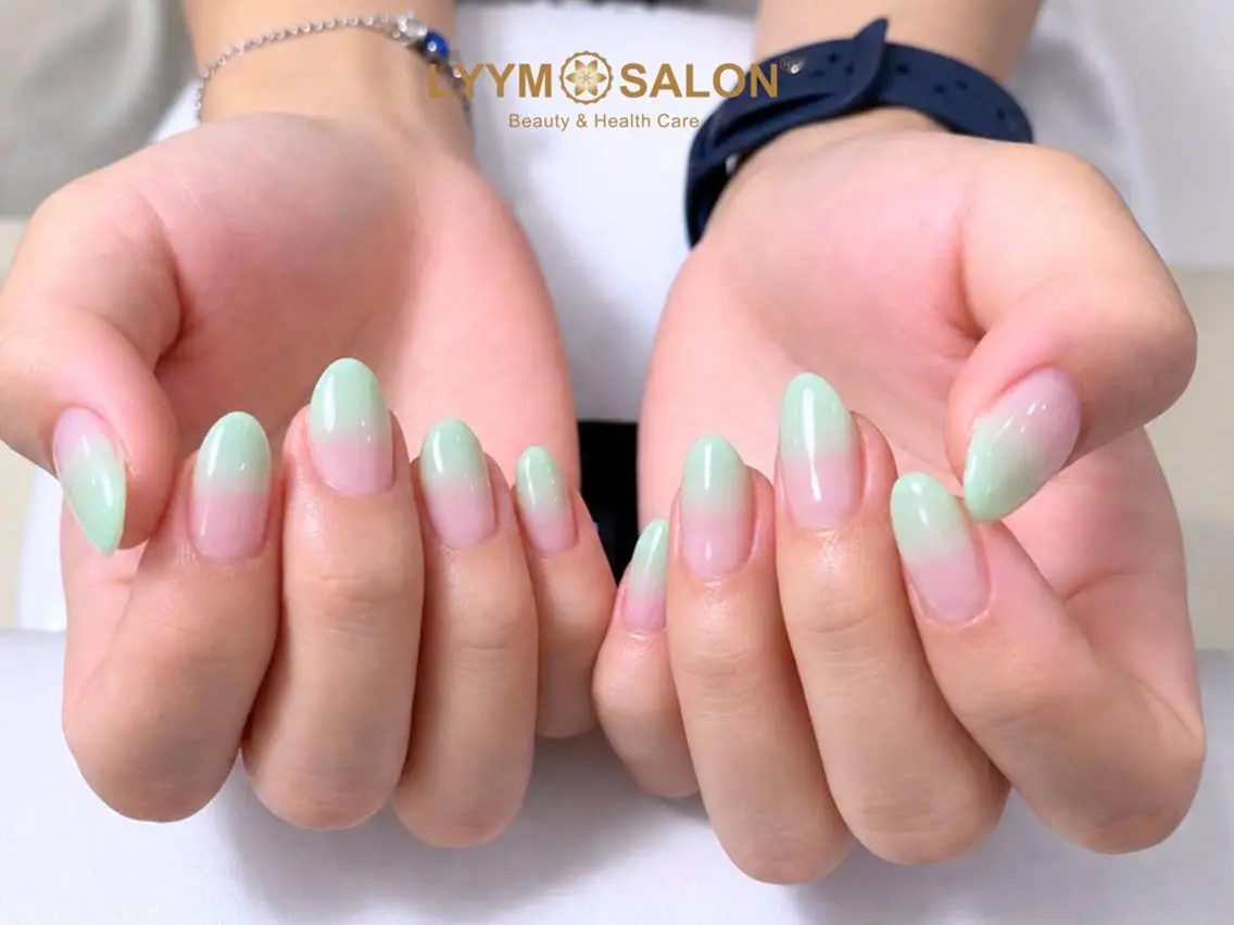 ネイル グラデーション グリーン 韓国ネイル ピンク ワンホンネイル ハンドネイル LYYM Salon Nikoのネイルデザイン