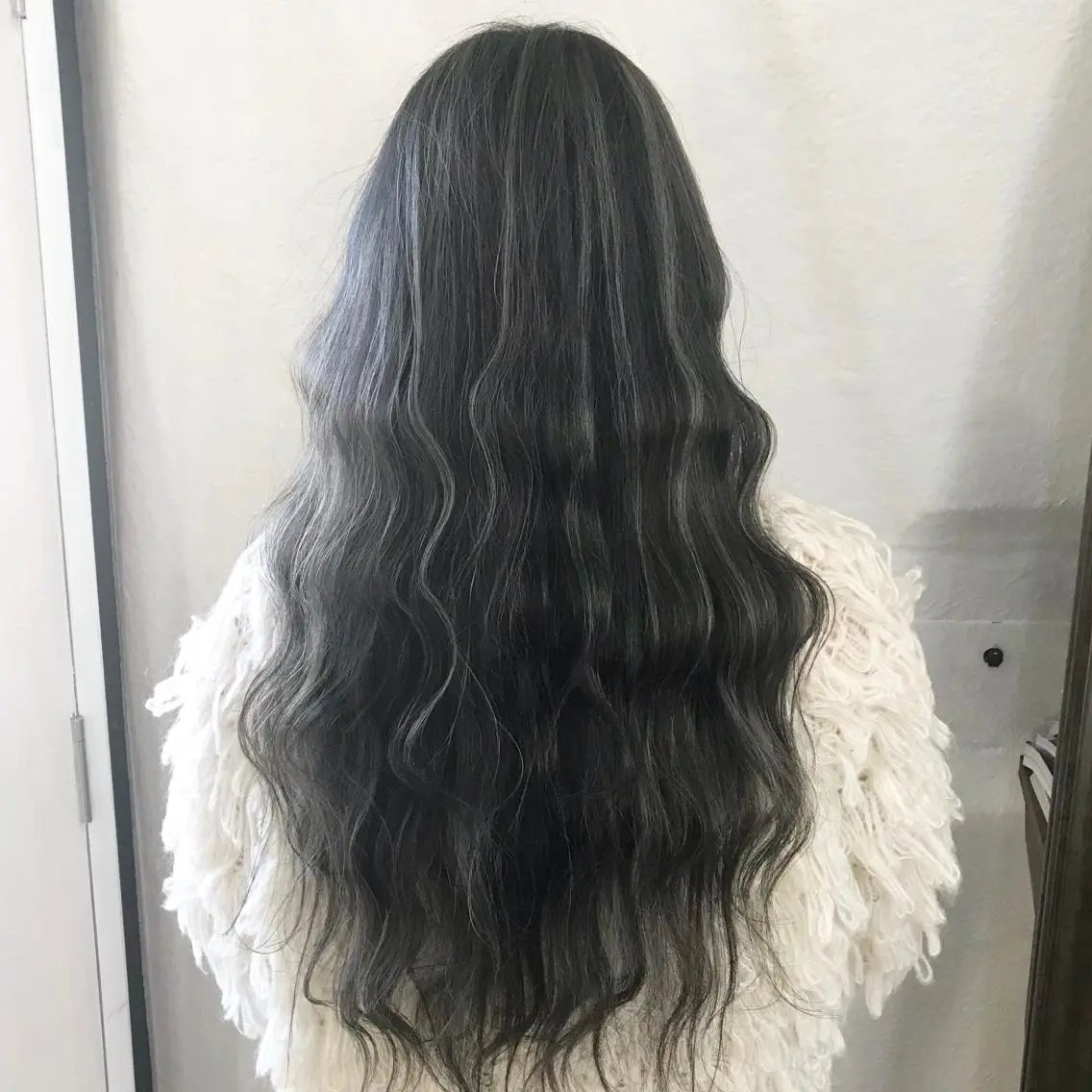 ロング カラー アッシュ アッシュグレー ハイライトカラー 3Dハイライト ハイライト K-POP好き美容師 🇰🇷Kai.Yのヘアスタイル