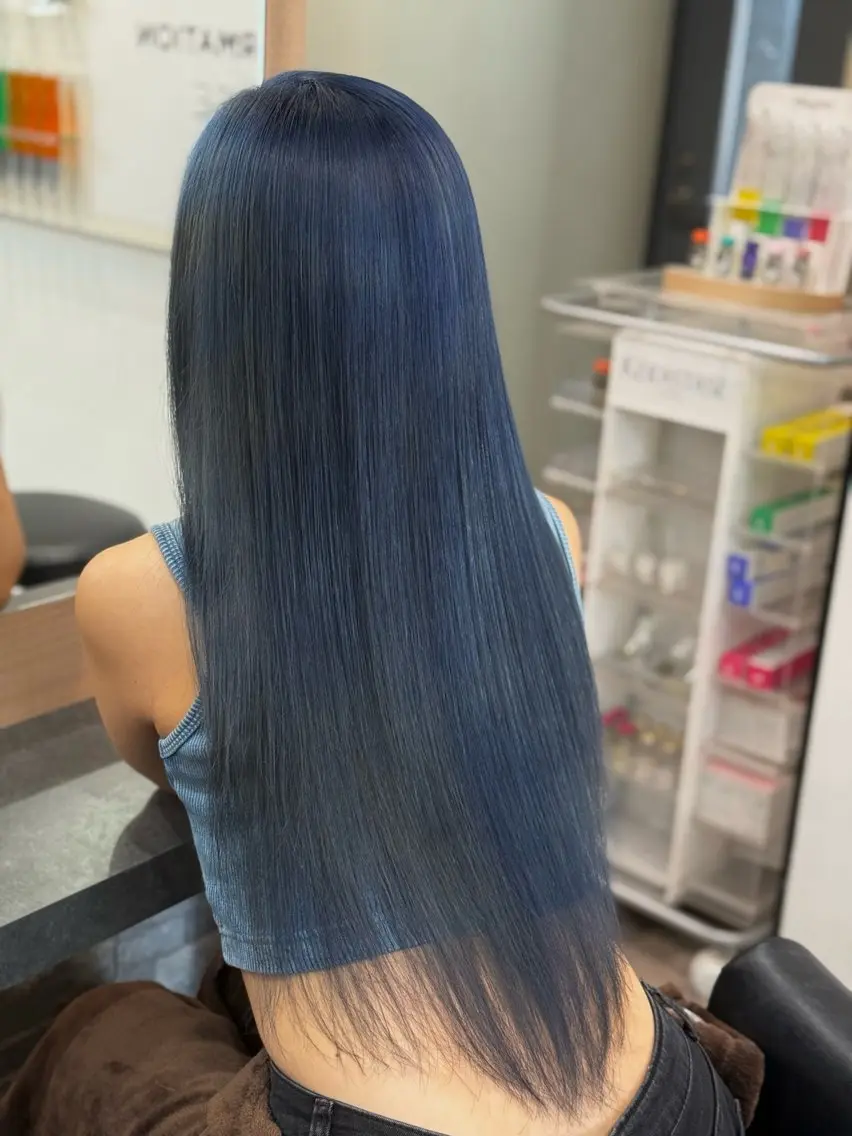 ロング RIEブリーチ& エクステ特化型のヘアスタイル