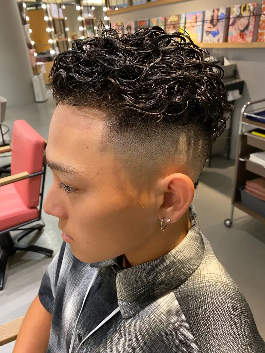 ショート パーマ メンズ unopulir 景山　凌のヘアスタイル