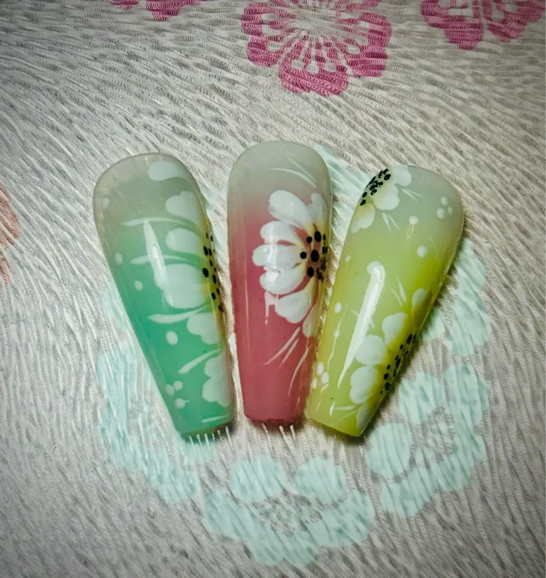 ネイル キラキラネイル ストーンネイル Michan Nailのネイルデザイン