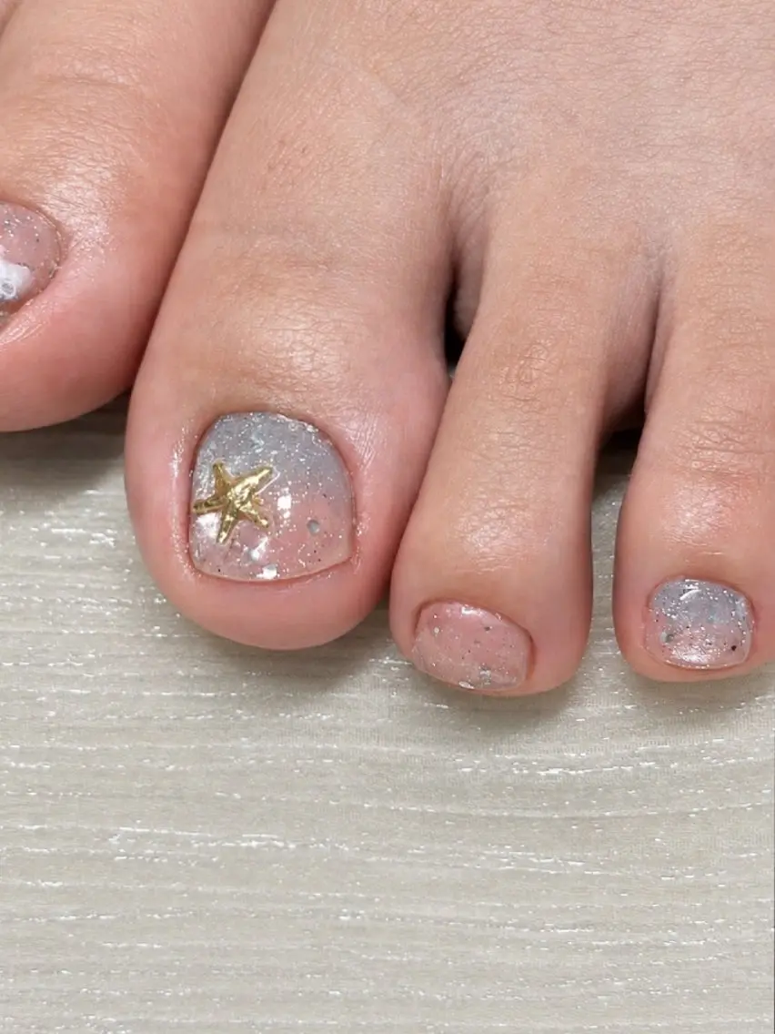 ネイル フットネイル Hanano  nail  Lisaのネイルデザイン