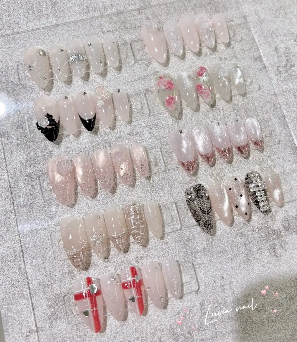 ✨秋新作✨シーズン定額デザイン(オフ込み)の写真