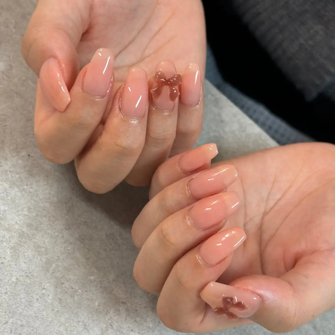 ネイル ワンカラーネイル リボン ハンドネイル ハンドケア Allma Nailのネイルデザイン