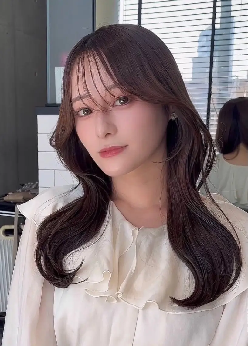 セミロング カラー カット ヘアカラー トリートメント 🌫️大人韓国ヘア 🌫️naoyaのヘアスタイル