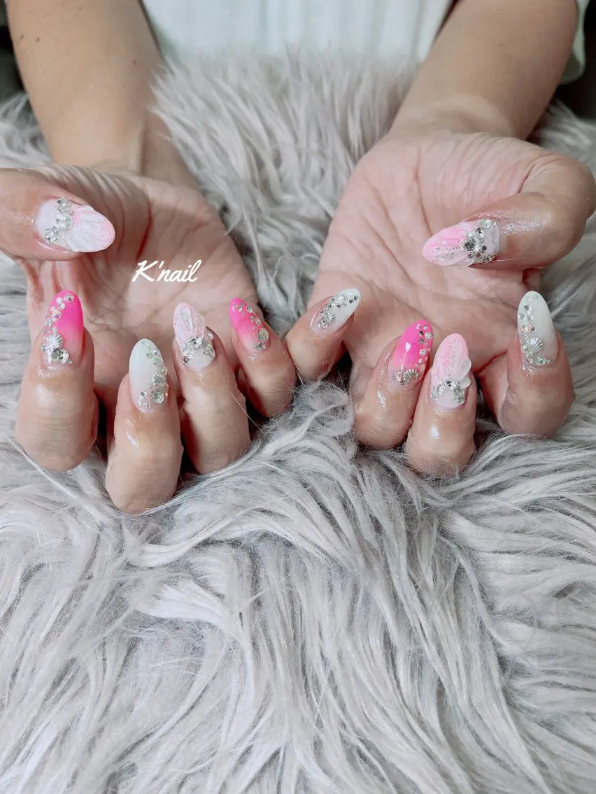 ネイル ストーンネイル ON nailのネイルデザイン