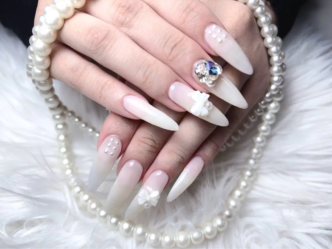 ネイル 長さ出し フレンチネイル ジェルネイル ガラスフレンチ 韓国ネイル ハンドネイル ハンドケア For U nail スカルプ専門店のネイルデザイン