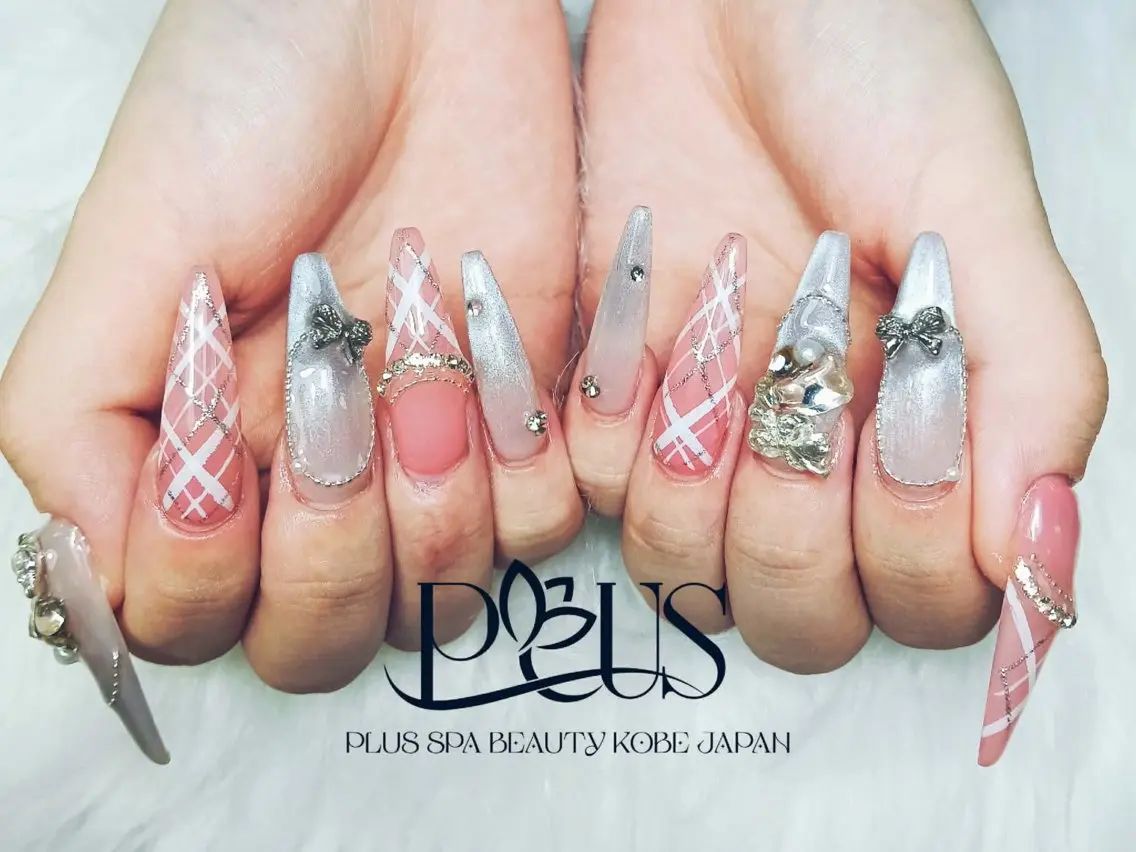 ネイル アートネイル フレンチネイル ジェルネイル ガラスフレンチ ニュアンスネイル ハンドネイル PLUSSPA VANのネイルデザイン