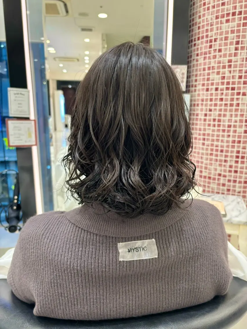 ショート パーマ ボブ 伸ばしかけ プードルパーマ カット パーマ ボブパーマ 🌷ヨシカワハナコのヘアスタイル