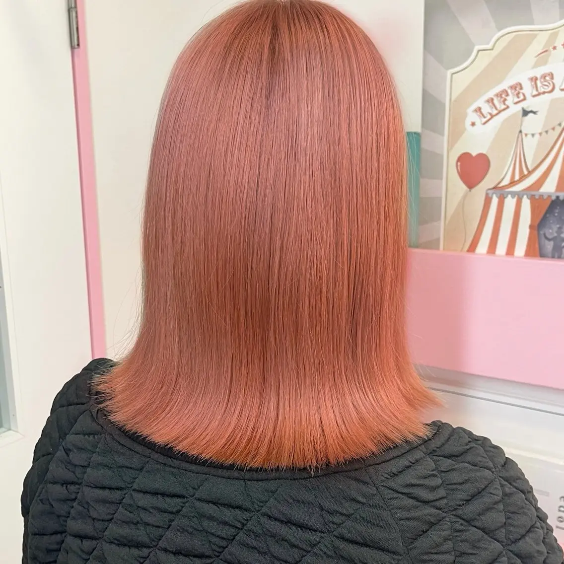 ミディアム カラー カット ヘアカラー 🎀ミルクティー/暖 色×レイヤー/マリアのヘアスタイル