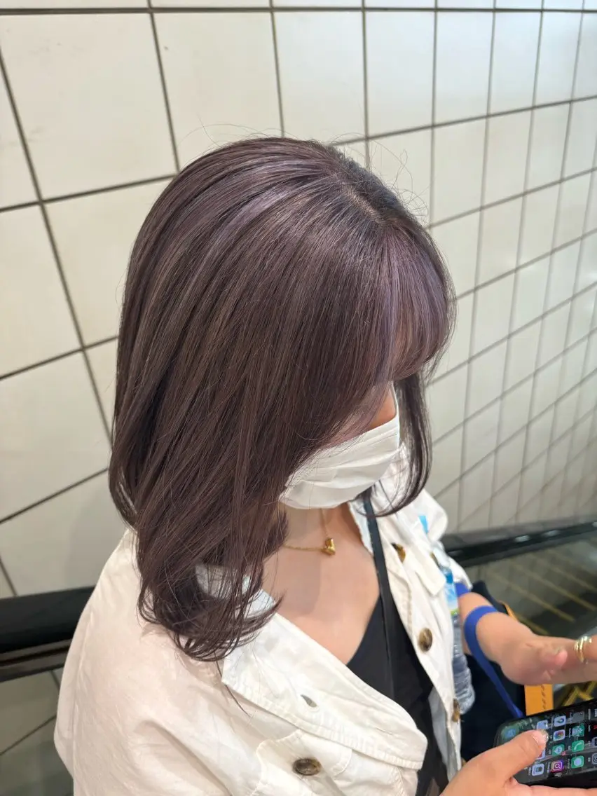 カラー ハイライトカラー 白石 恵美のヘアスタイル