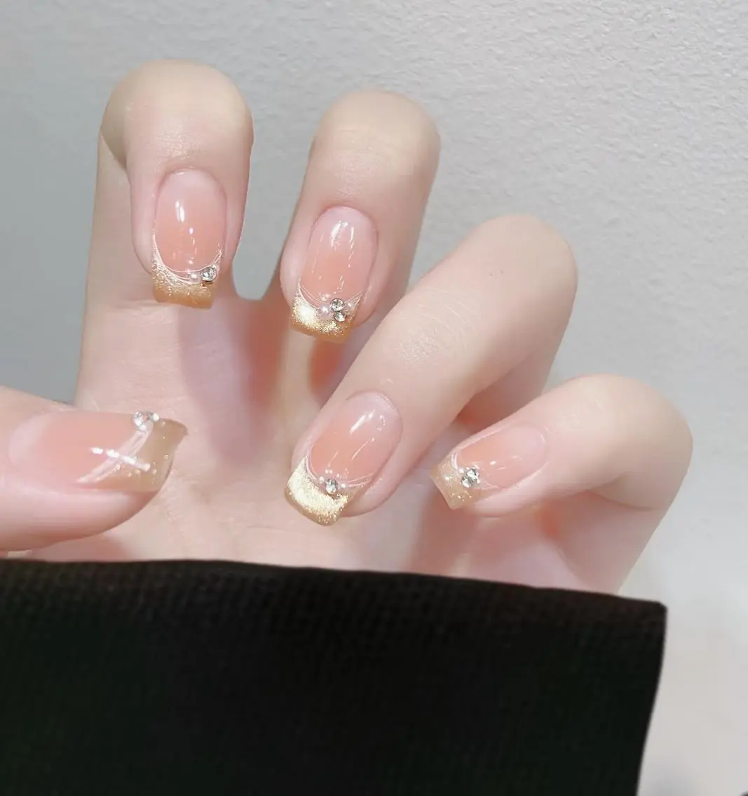 ネイル ハンドネイル エリ🫧 nail池袋東口のネイルデザイン