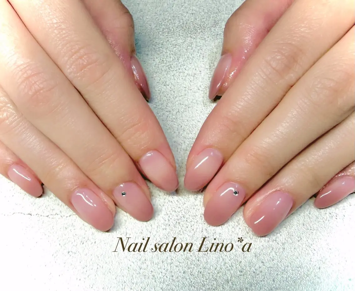 ネイル グラデーション オフィスネイル ピンク シンプルネイル ストーンネイル ハンドネイル Nail salon Lino*aのネイルデザイン