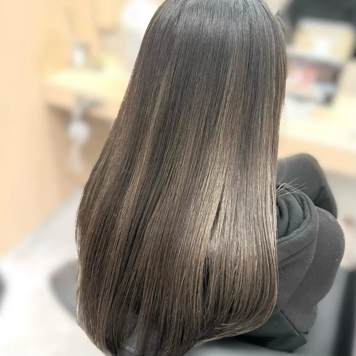 ロング カラー モテ髪💛美髪矯正 ✨艶髪特化🫧山根のヘアスタイル