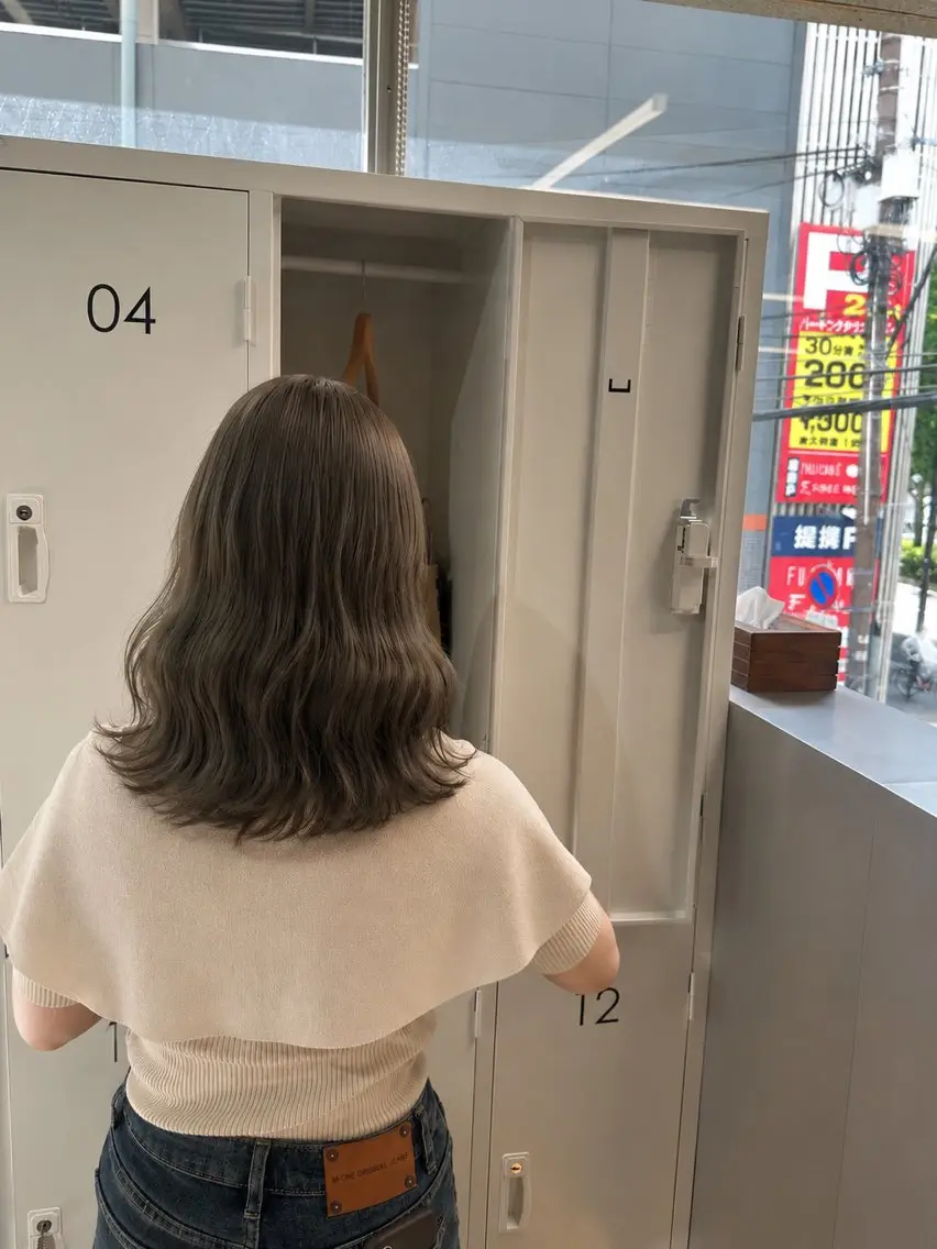 カラー グレージュ オリーブグレージュ オリーブグレー ヘアカラー ayaka🌙 透明感/艶感のヘアスタイル