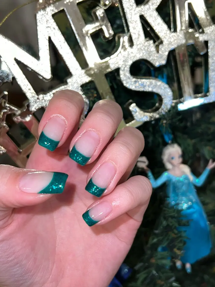 ネイル 冬ネイル クリスマス HENRIETTA NAILSALONのネイルデザイン