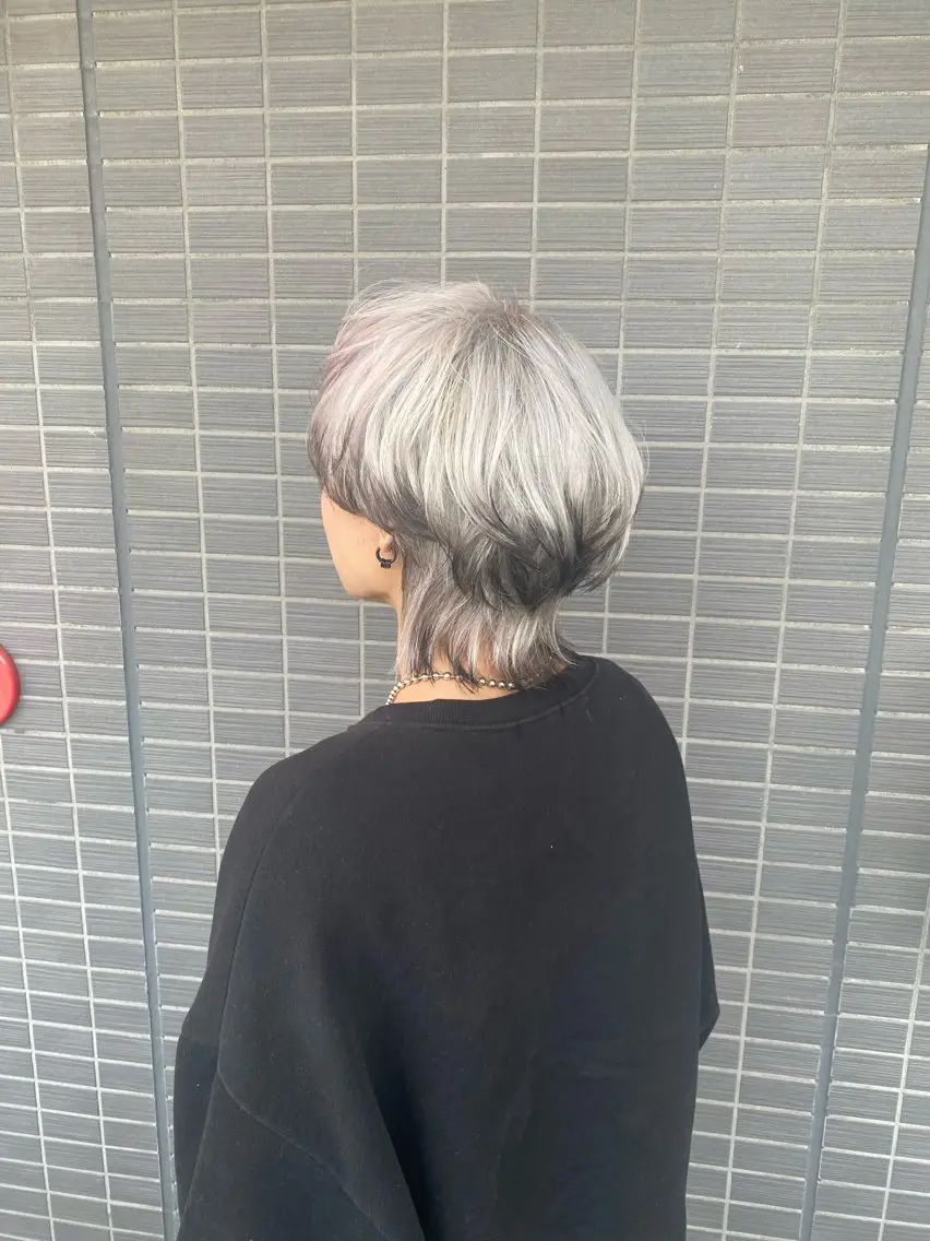 ショート カラー メンズ 友利 翔太のヘアスタイル